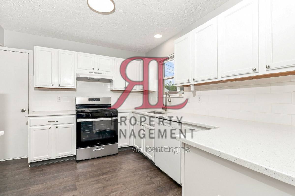 Apartment for rent at 900 Robmeyer Dr, Columbus, OH 43207