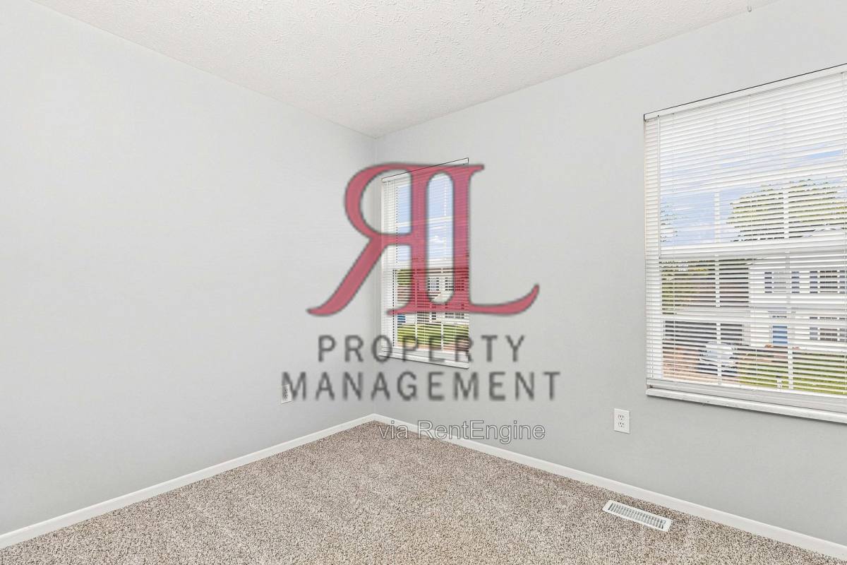Apartment for rent at 900 Robmeyer Dr, Columbus, OH 43207