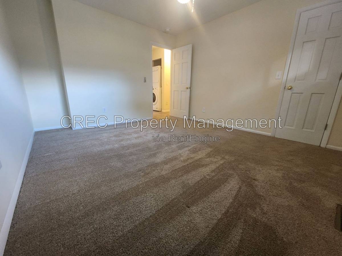 Townhouse for rent at 205 Andrea Lane, Hanahan, SC 29410