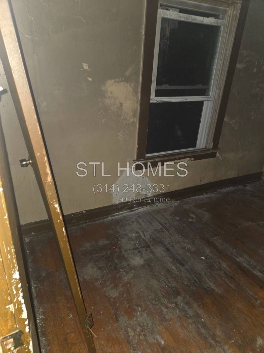 House for rent at 3422 Lucas & Hunt Rd, St. Louis, MO 63121