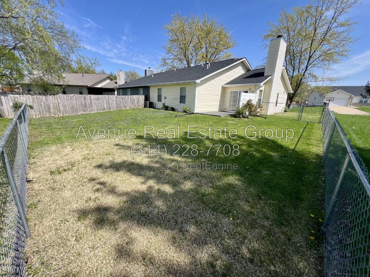 House for rent at 1131 Whitegate Court, O'Fallon, MO 63366