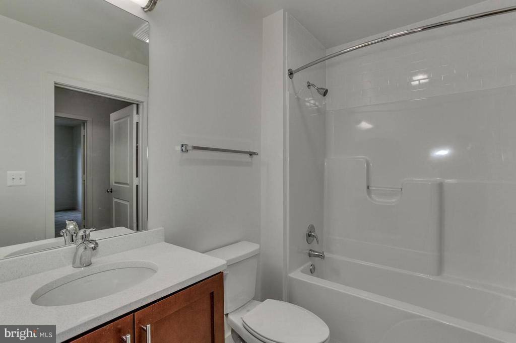 Apartment for rent at 905 N Jackson St, Arlington, VA 22201