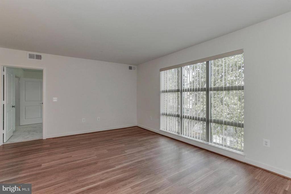 Apartment for rent at 905 N Jackson St, Arlington, VA 22201