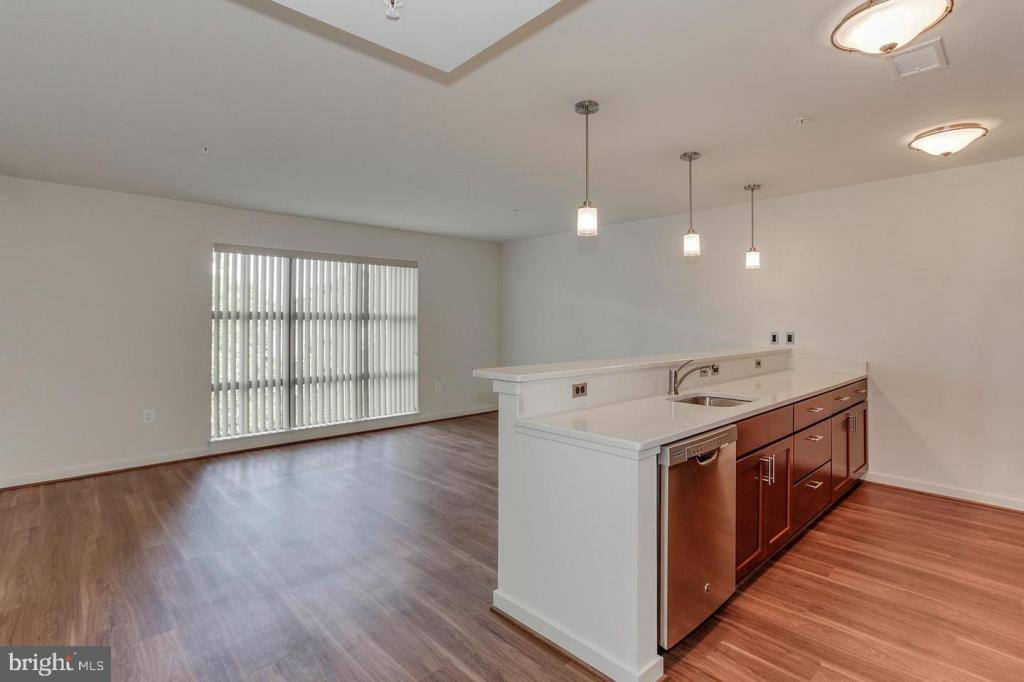 Apartment for rent at 905 N Jackson St, Arlington, VA 22201