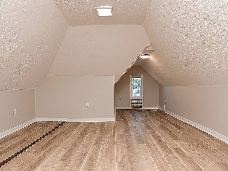 House for rent at 4529 Charles St, Omaha, NE 68132