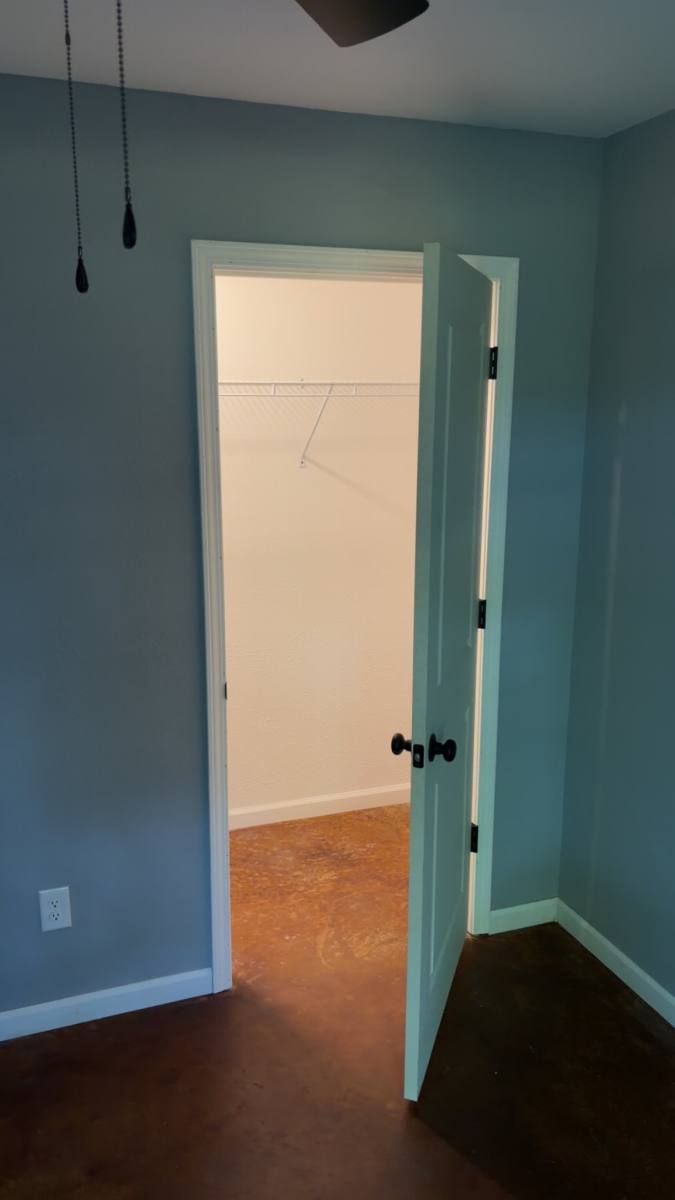 House for rent at 1120 W End Dr, Cuba, MO 65453