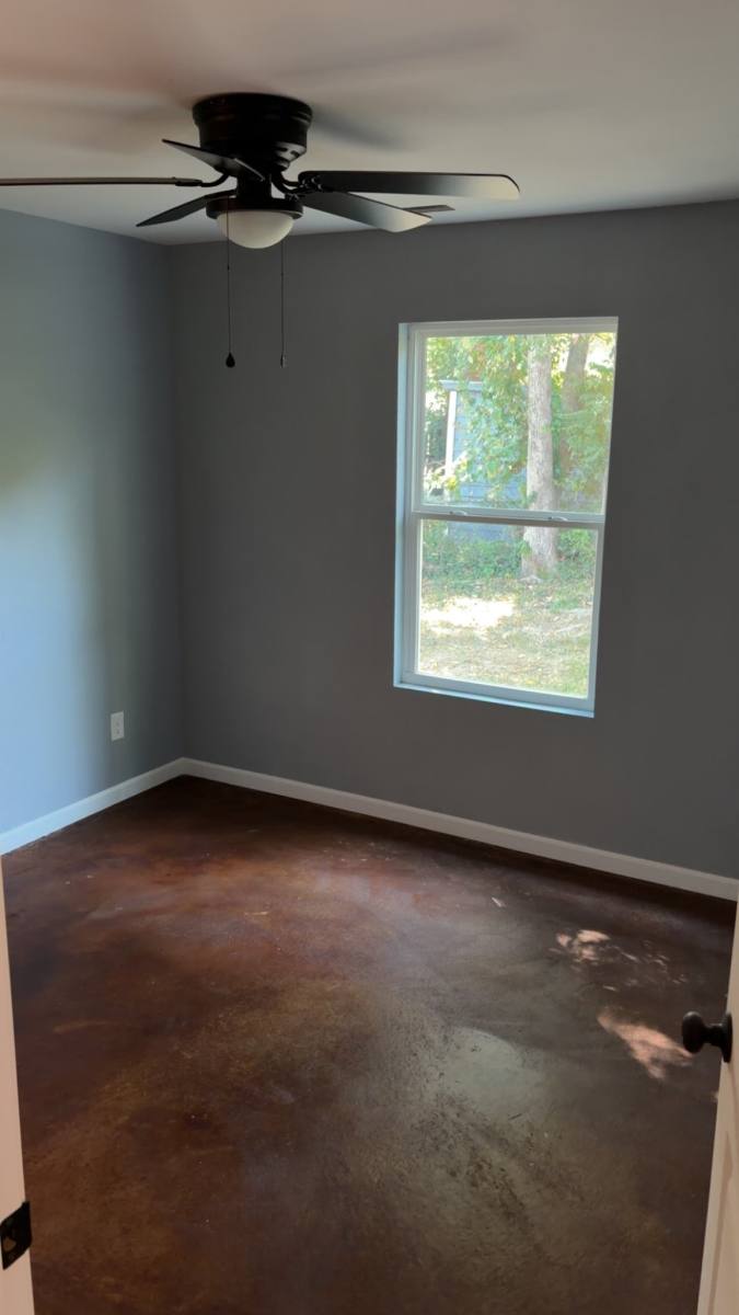 House for rent at 1120 W End Dr, Cuba, MO 65453