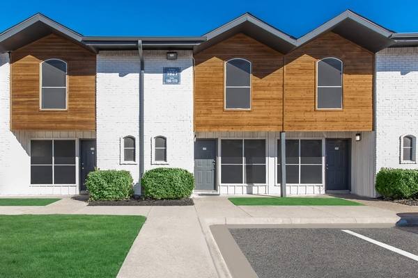 Apartment for rent at Sierra Heights, 1925 E Grauwyler Rd #232, Irving, TX 75061