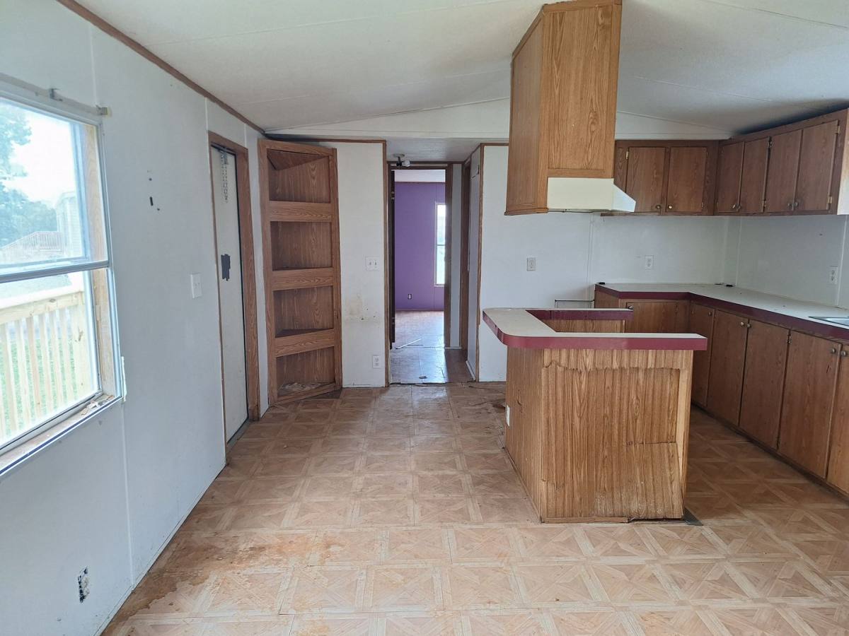 Apartment for rent at 325 Tanglewood Dr, Madison Heights, VA 24572