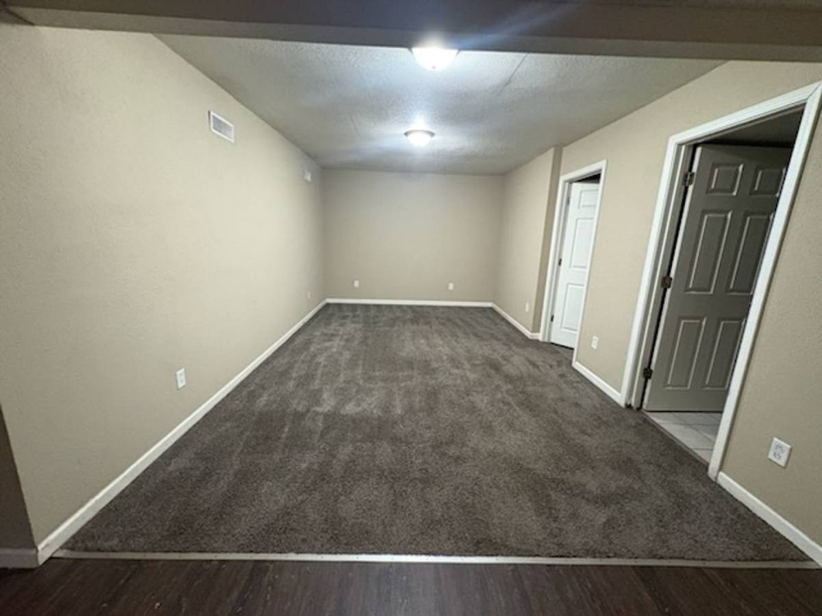 Apartment for rent at 1040 Main St, Onalaska, WI 54650