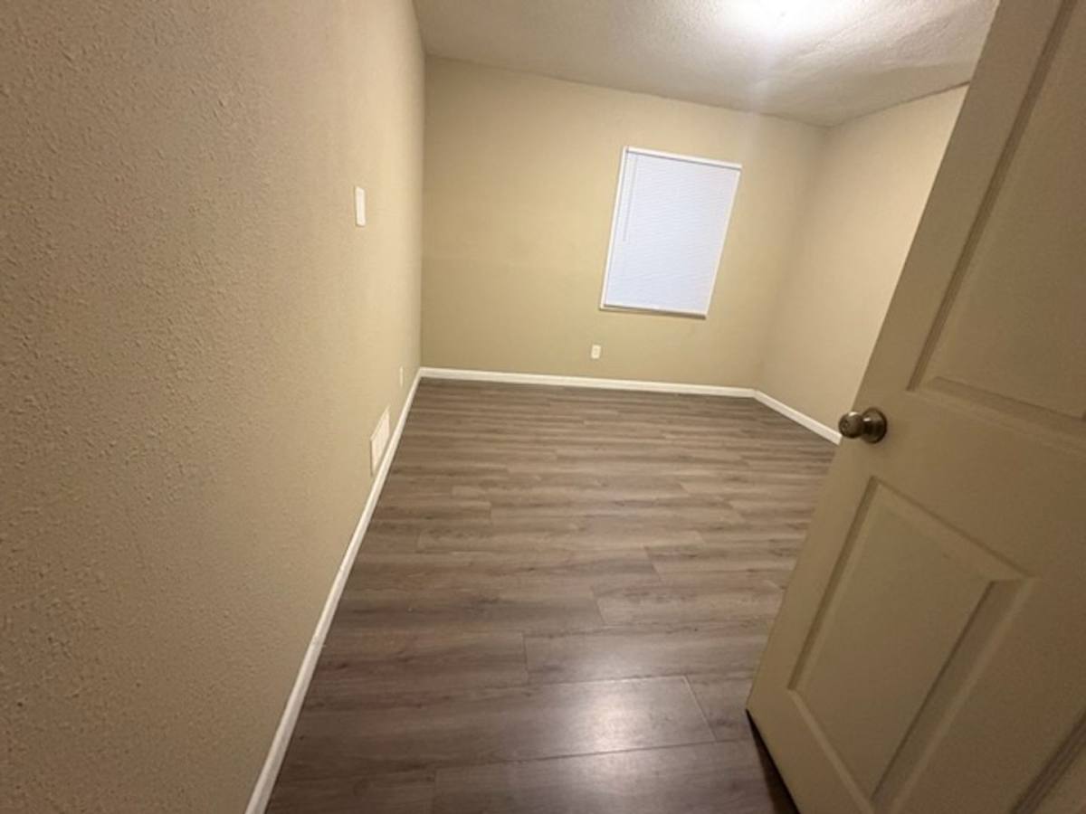 Apartment for rent at 1040 Main St, Onalaska, WI 54650