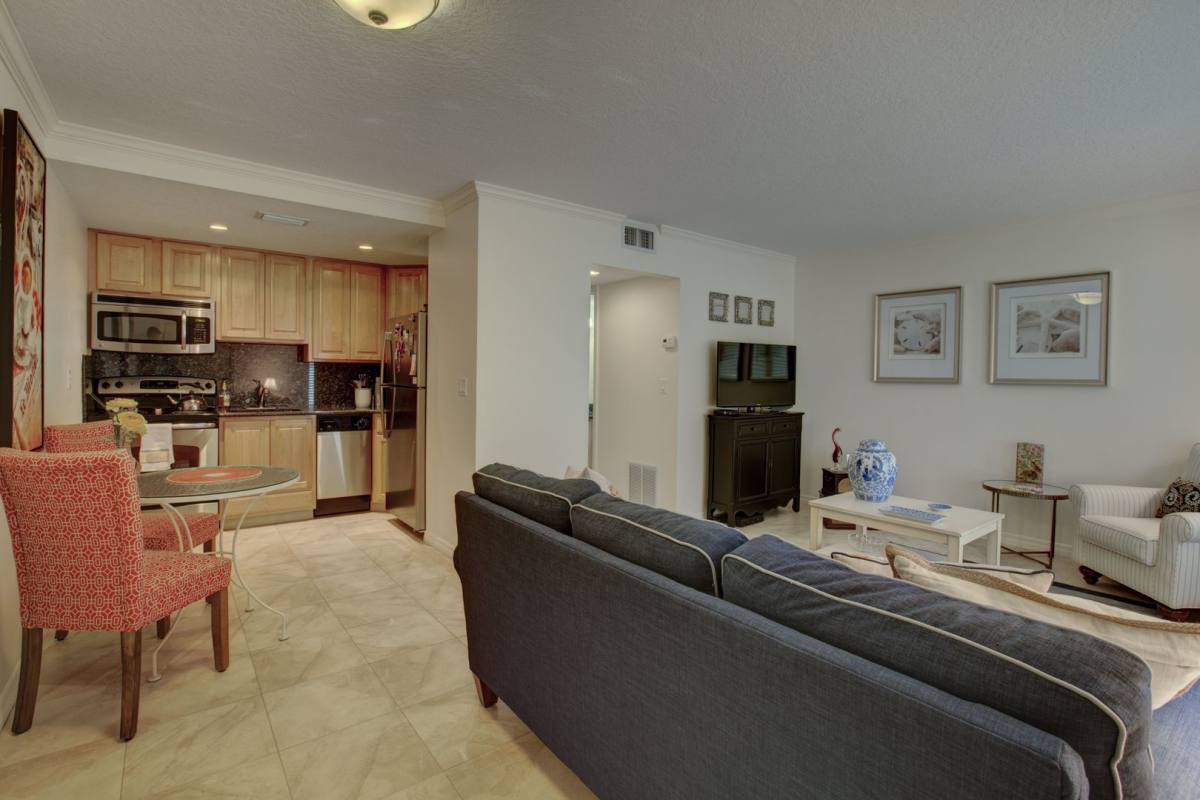 Apartment for rent at Venice-Citadel, 125 Airport Ave E, Venice, FL 34285