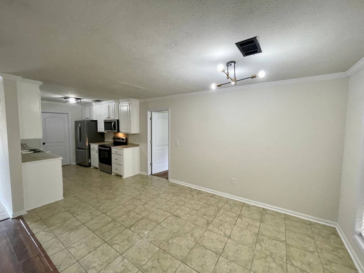 House for rent at 111 Stapleton Dr, Madison, MS 39110