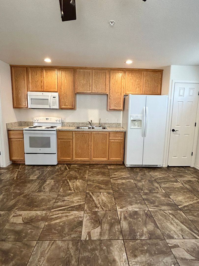 Apartment for rent at 2040 Injo Dr, Lake Havasu City, AZ 86403
