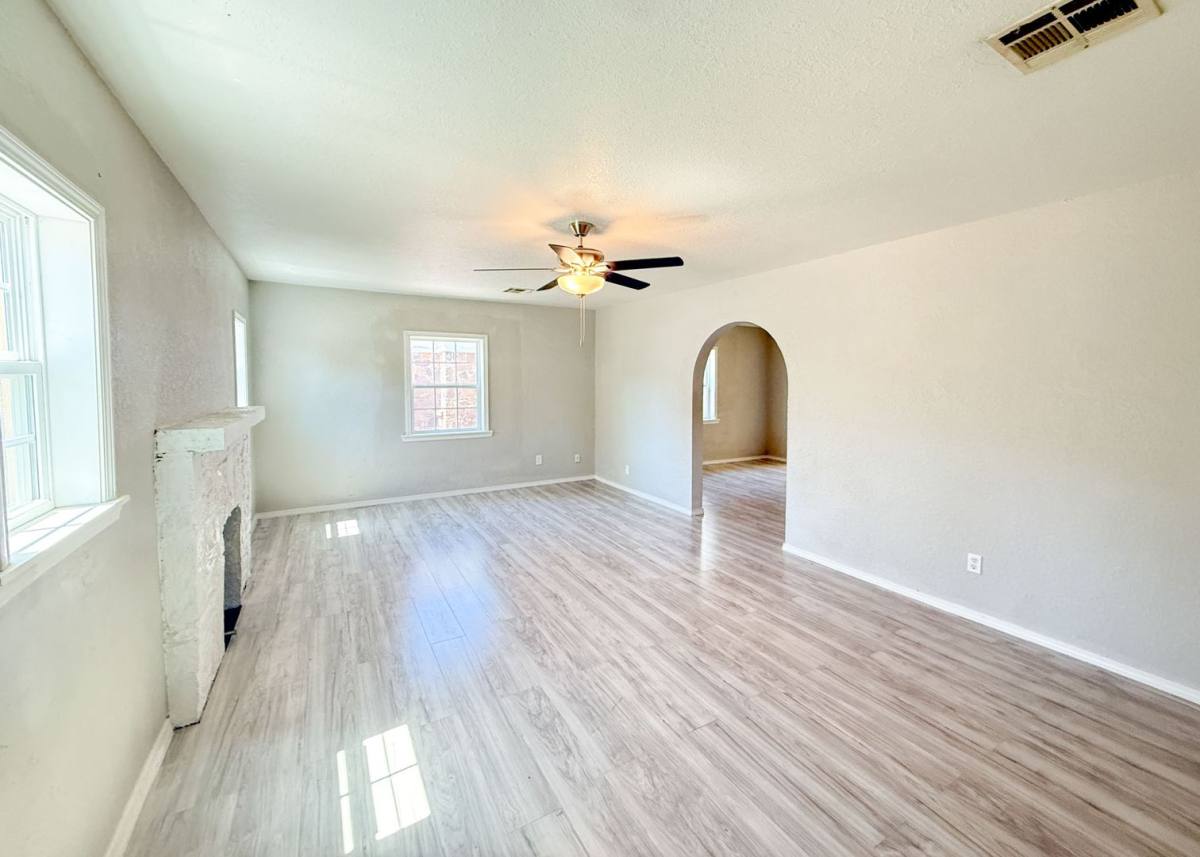 House for rent at 521 SW 35th St #A, Oklahoma City, OK 73109