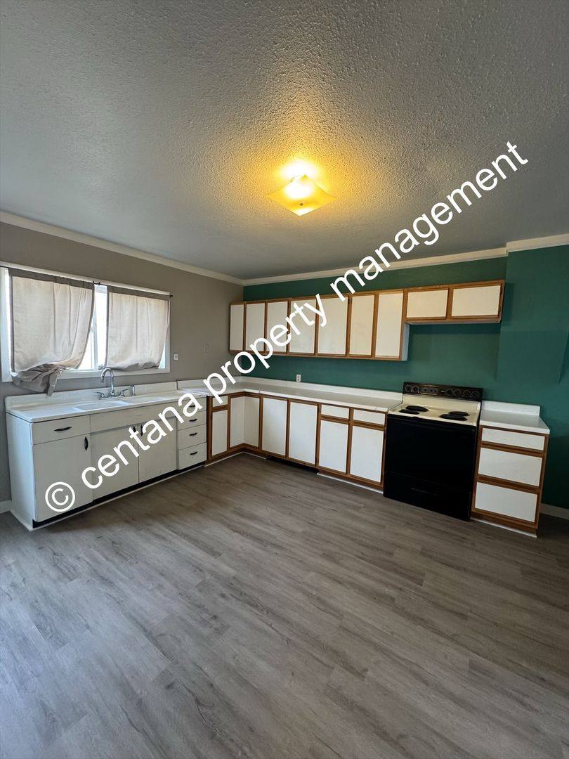House for rent at 3 Bennett St, Butte, MT 59701