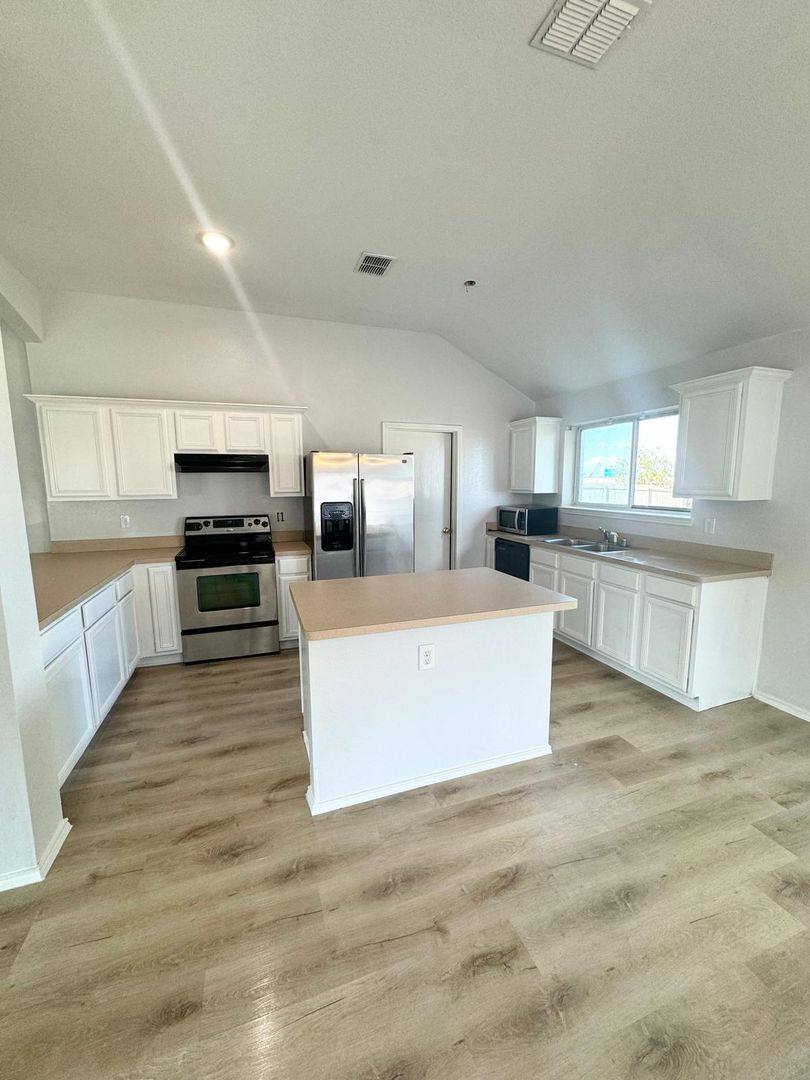 House for rent at 2226 Mainsail Lane, Arlington, TX 76002