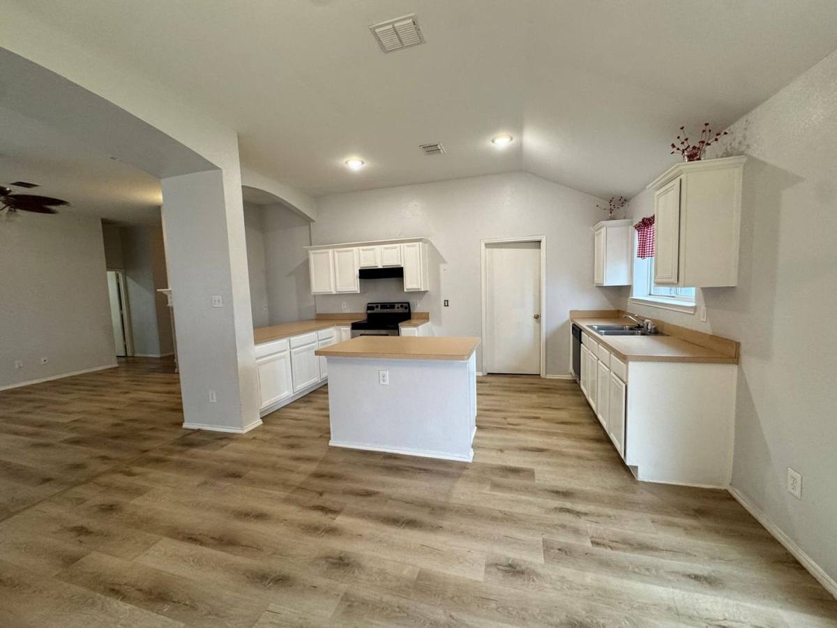 House for rent at 2226 Mainsail Lane, Arlington, TX 76002