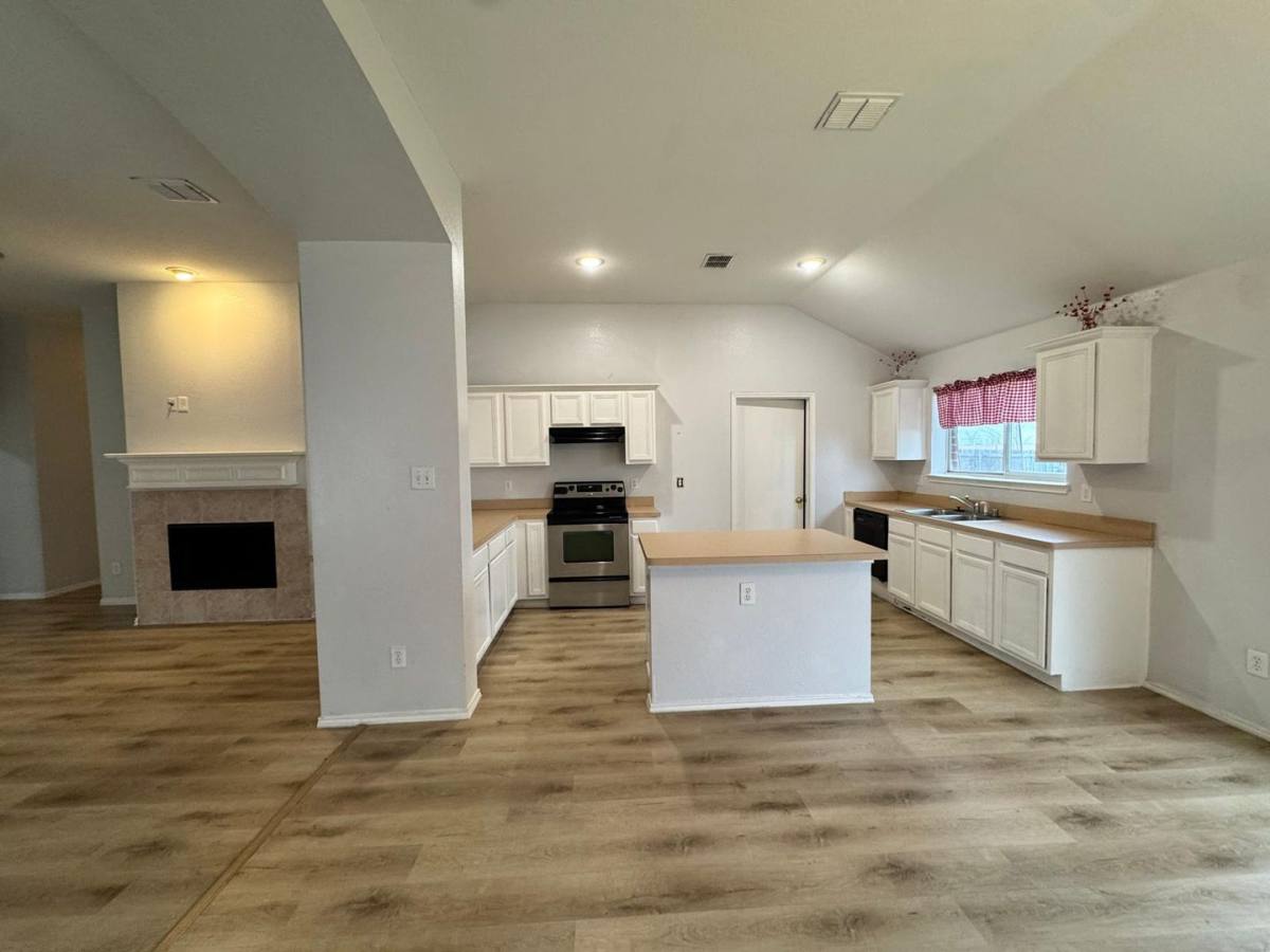 House for rent at 2226 Mainsail Lane, Arlington, TX 76002