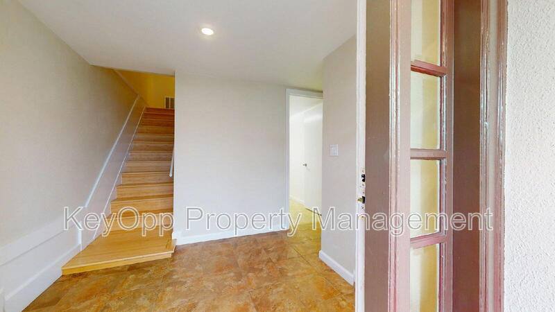 806 35th Ave, San Francisco, CA 94121 - House for Rent - Image 2