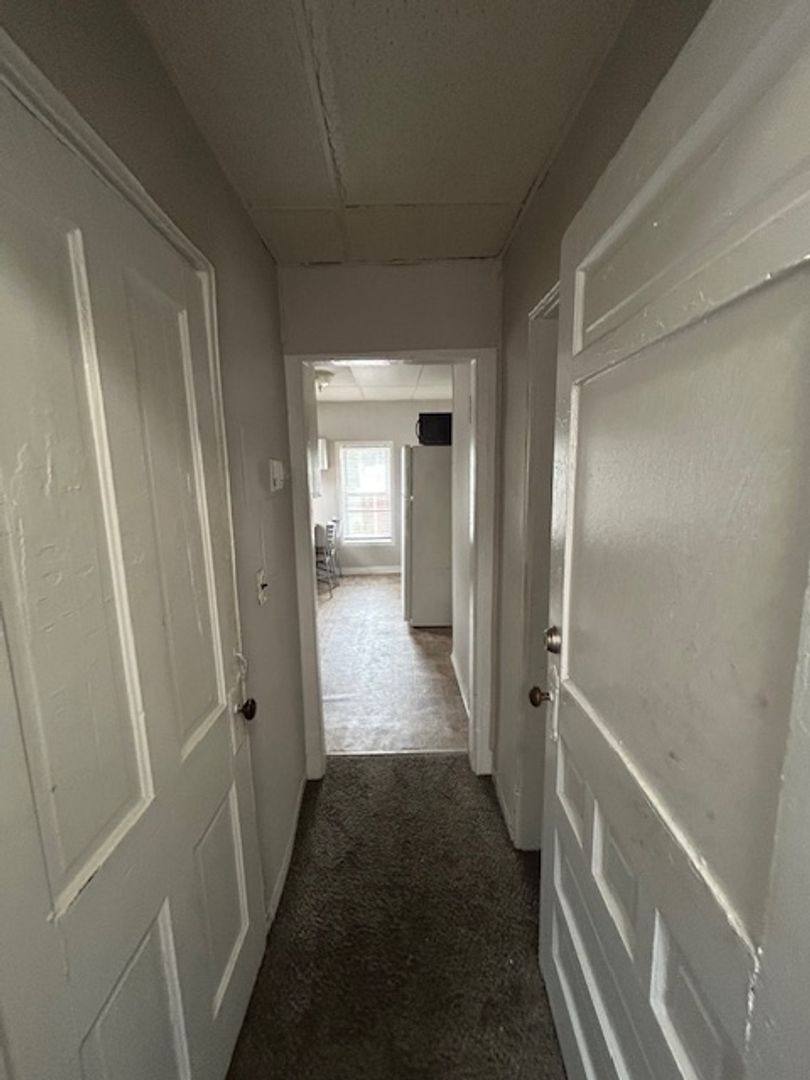 Apartment for rent at 1938-19385 S Washington Ave, Columbus, OH 43207