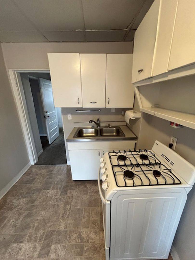 Apartment for rent at 1938-19385 S Washington Ave, Columbus, OH 43207