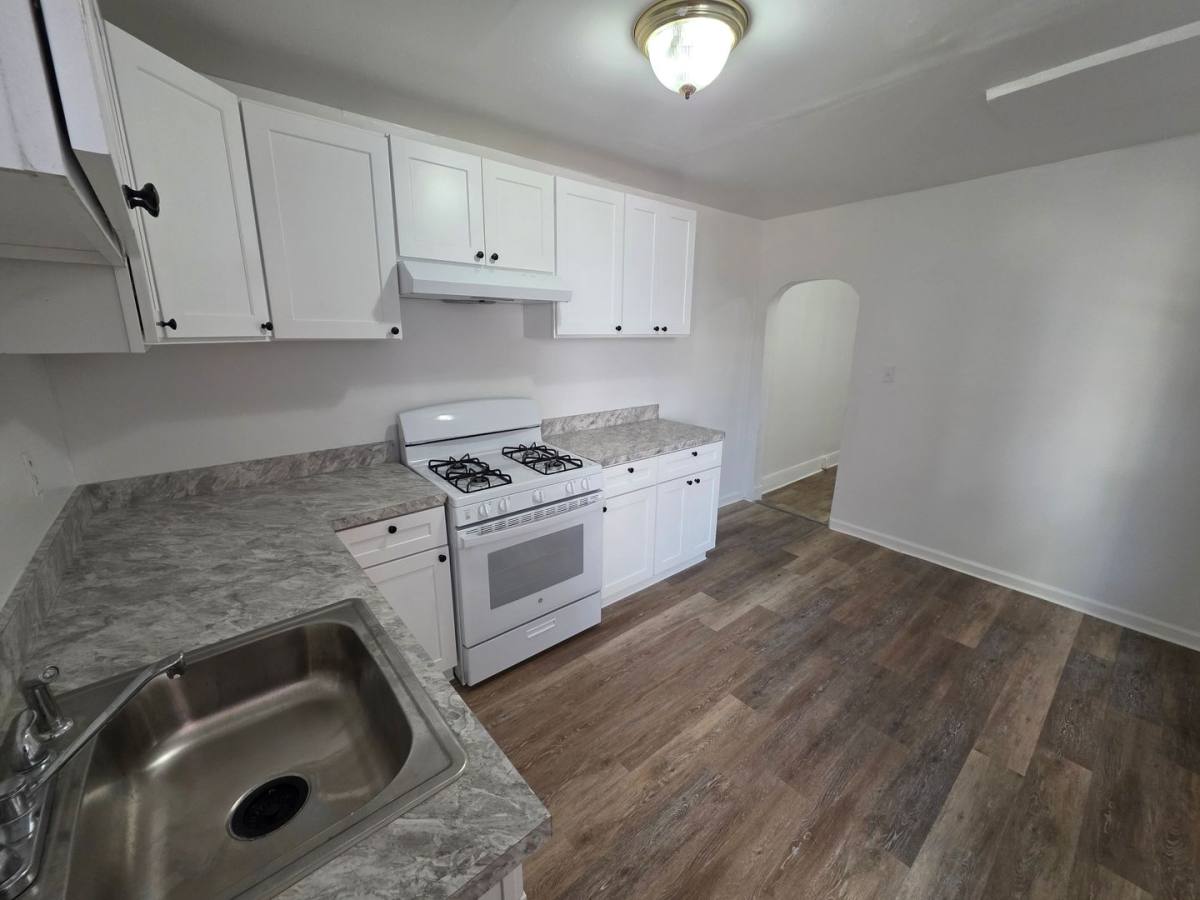 Townhouse for rent at 1615 Lancaster Ave, Wilmington, DE 19805