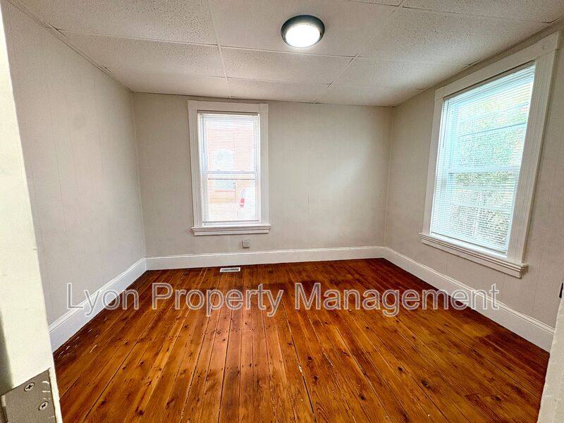 Apartment for rent at 37 Mechanic Ave #1L, Woonsocket, RI 02895