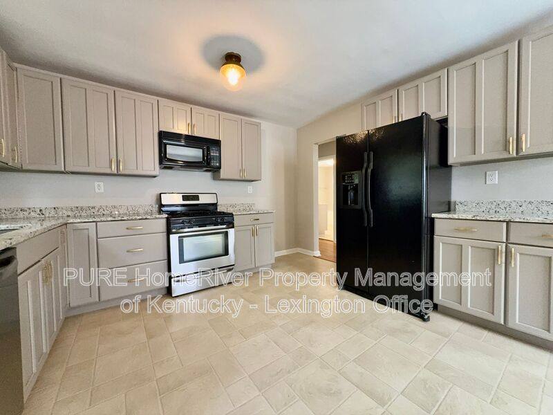 House for rent at 839 Henry Clay Blvd, Lexington, KY 40505