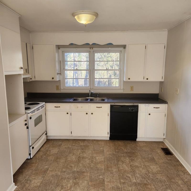 House for rent at 60 Stallings Rd, Taylors, SC 29687