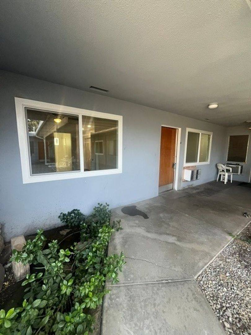 Apartment for rent at Timelark, 546 N Floral St, Visalia, CA 93291