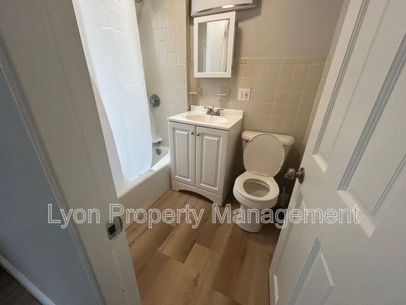 Apartment for rent at 415 Main St #4, Fairhaven, MA 02719