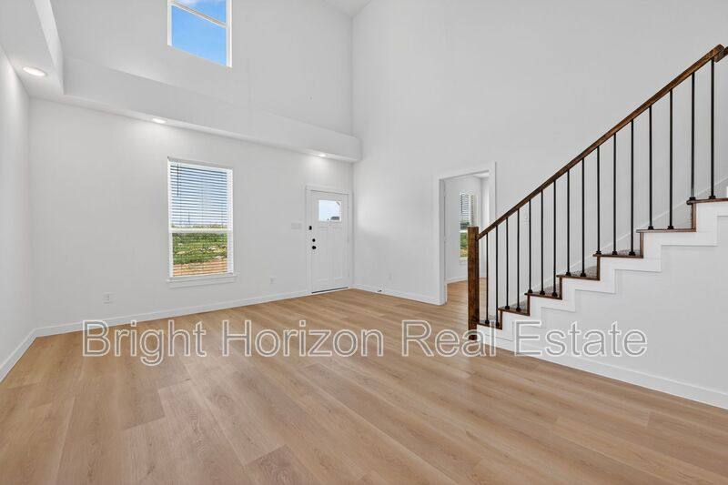 Townhouse for rent at 10524 Tube Dr #102, Hurst, TX 76053