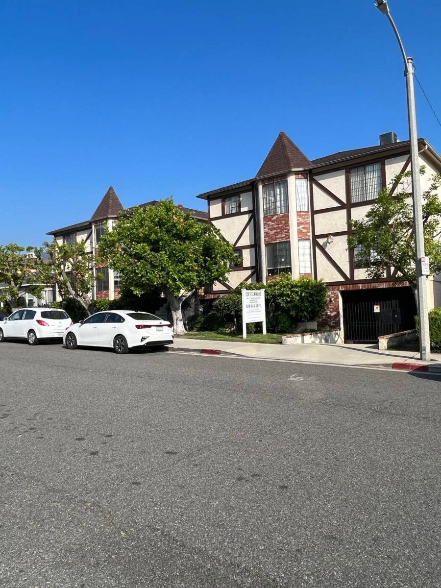 226 E Elmwood Ave, Burbank, CA 91502 - Apartment for Rent - Image 3