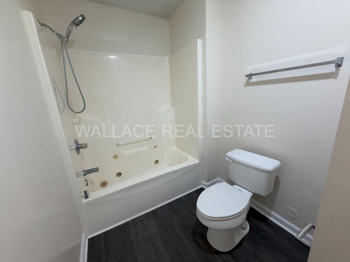 Condo for rent at 5336 Avery Woods Lane, Knoxville, TN 37921