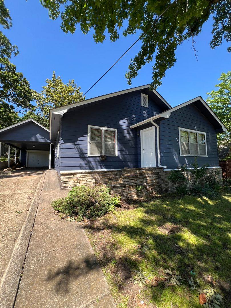 House for rent at 416 W Shawnee Ave, Tahlequah, OK 74464