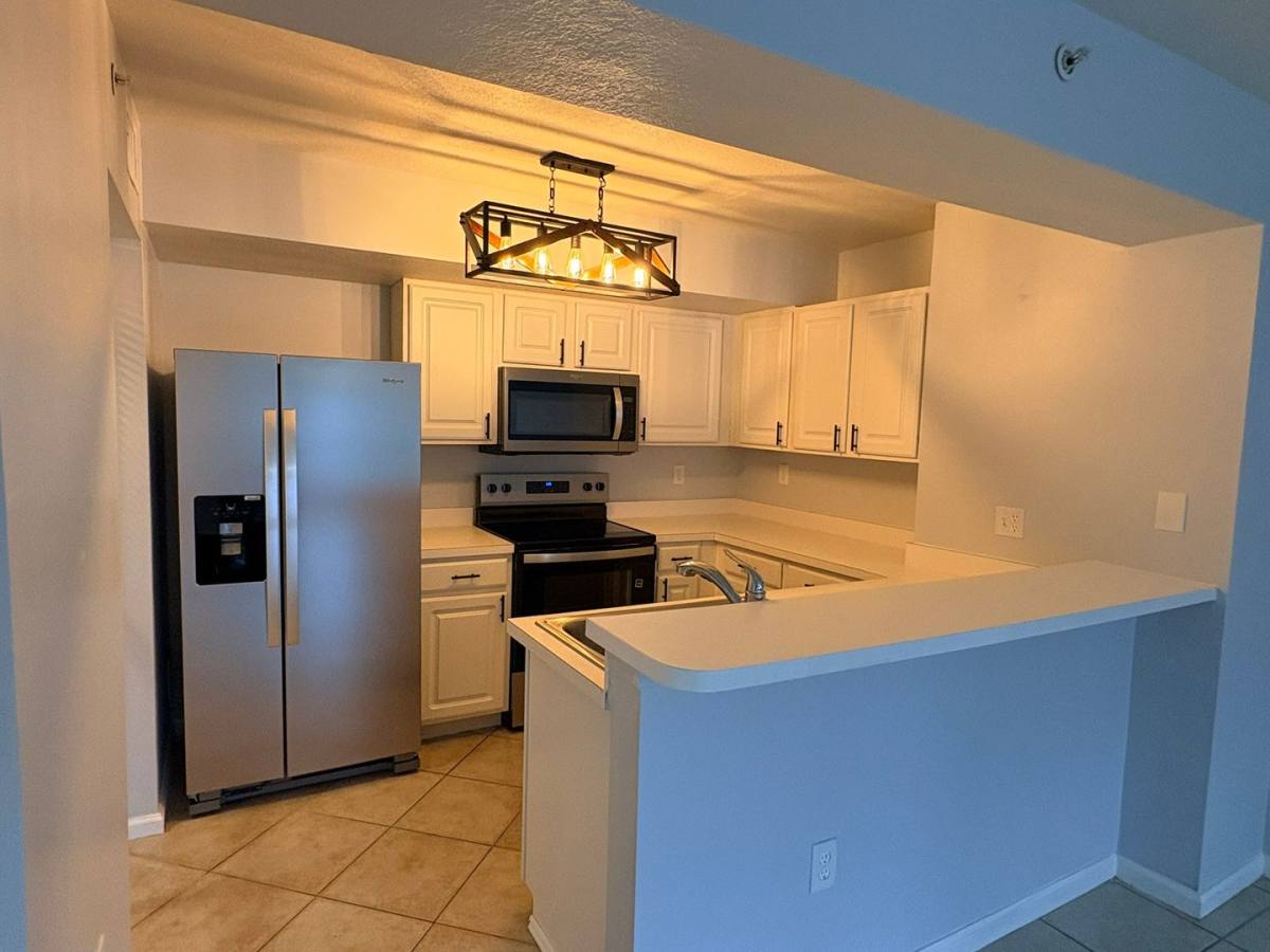 Condo for rent at 4109 Residence Dr #506, Fort Myers, FL 33901