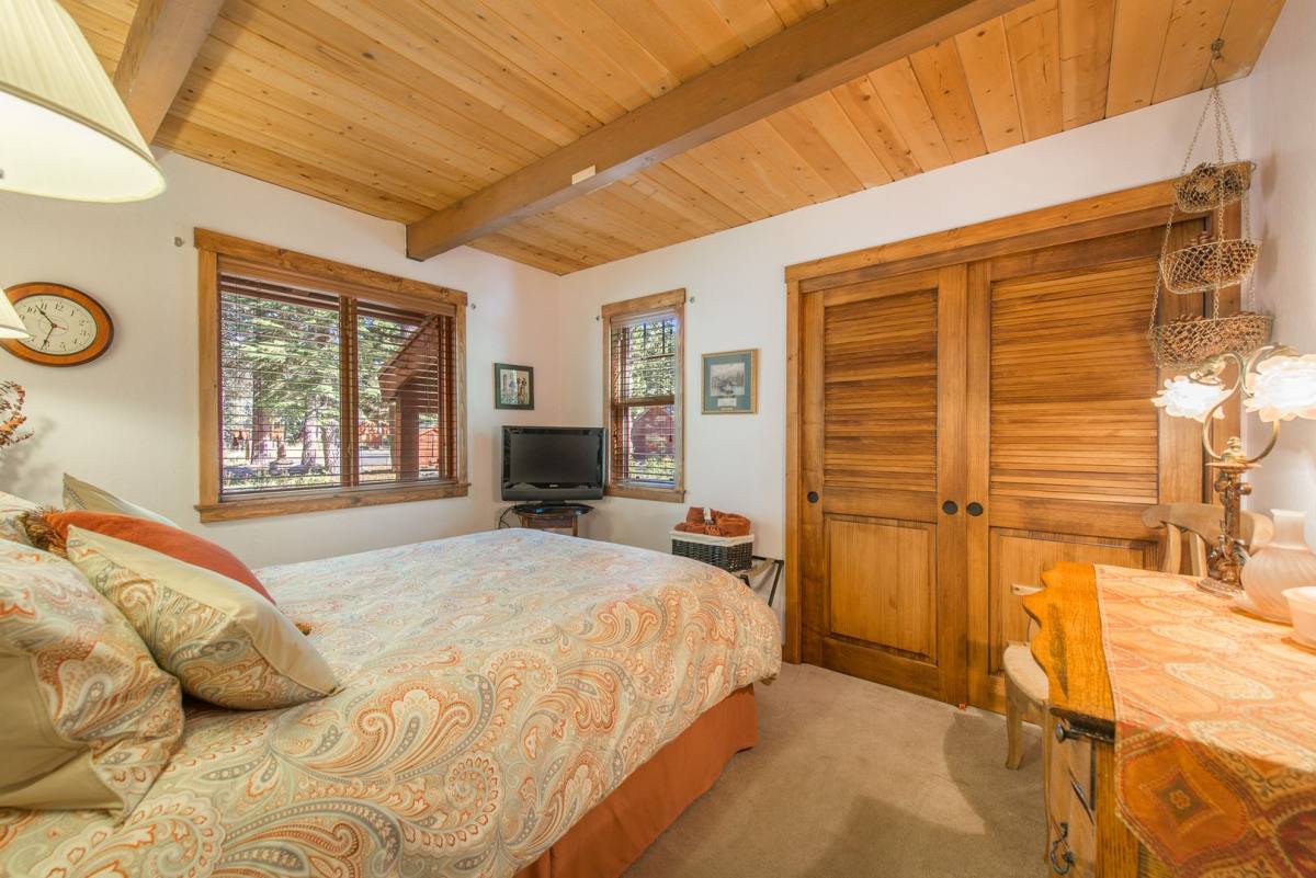 House for rent at 14013 Tyrol Rd, Truckee, CA 96161