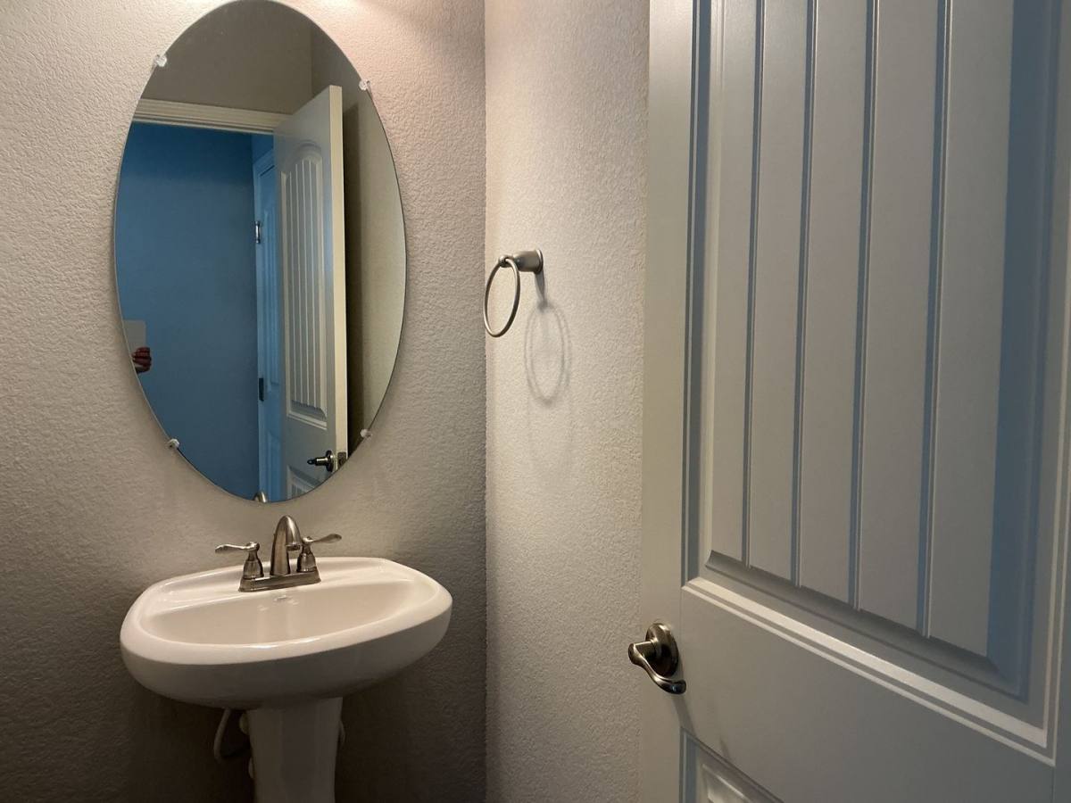 198 Simon, Kyle, TX 78640 - House for Rent - Image 10