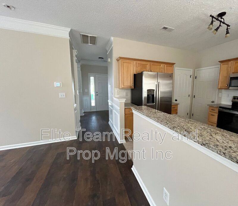 House for rent at 14011 Millers Creek Lane, Charlotte, NC 28278