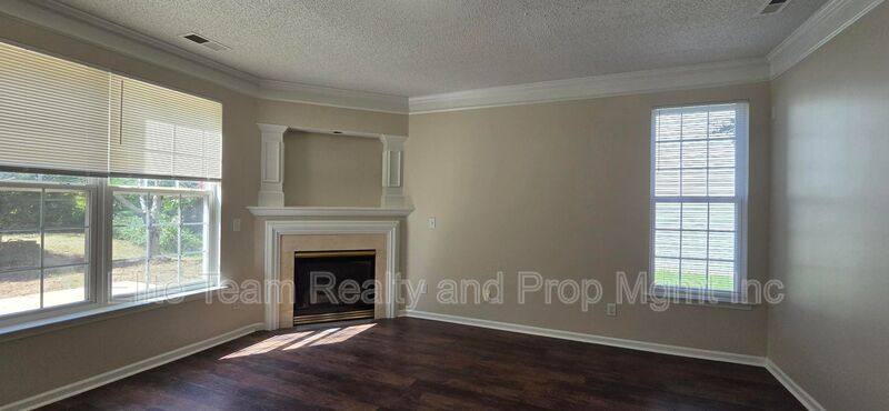 House for rent at 14011 Millers Creek Lane, Charlotte, NC 28278