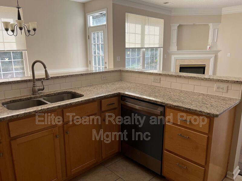 House for rent at 14011 Millers Creek Lane, Charlotte, NC 28278