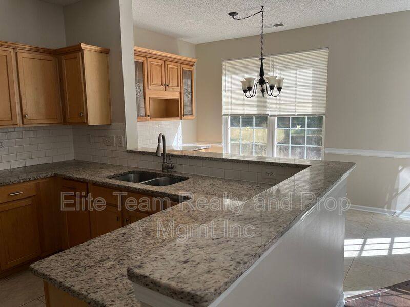 House for rent at 14011 Millers Creek Lane, Charlotte, NC 28278