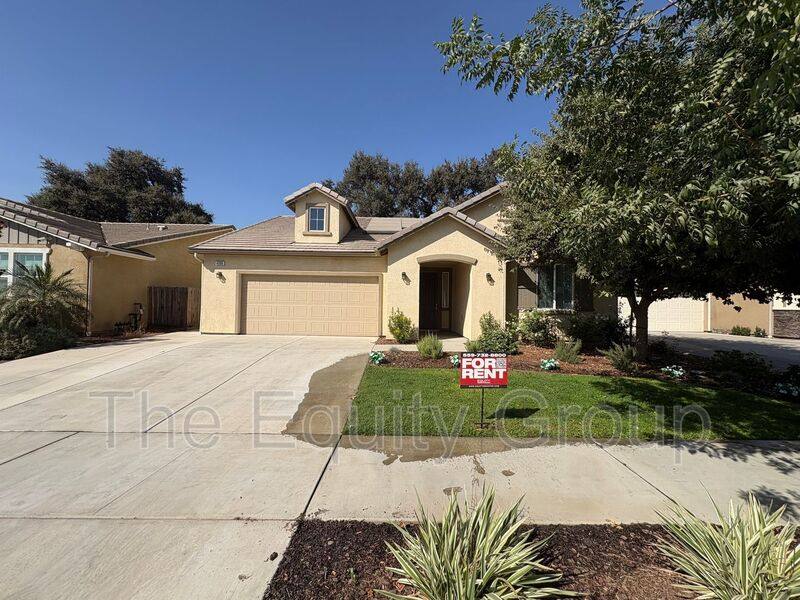 House for rent at 4306 W Lark Ave, Visalia, CA 93291