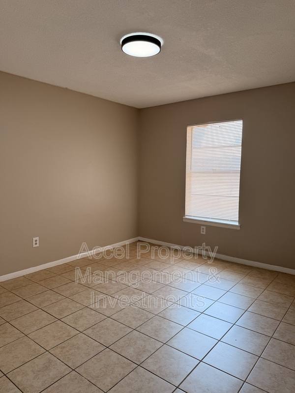 2401 Gumwood Ave #7, McAllen, TX 78501 - Apartment for Rent - Image 10