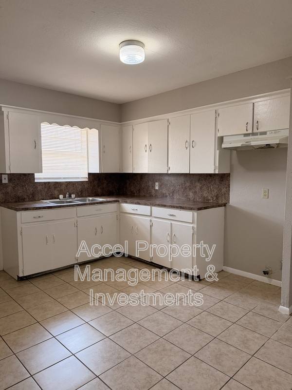 2401 Gumwood Ave #7, McAllen, TX 78501 - Apartment for Rent - Image 4