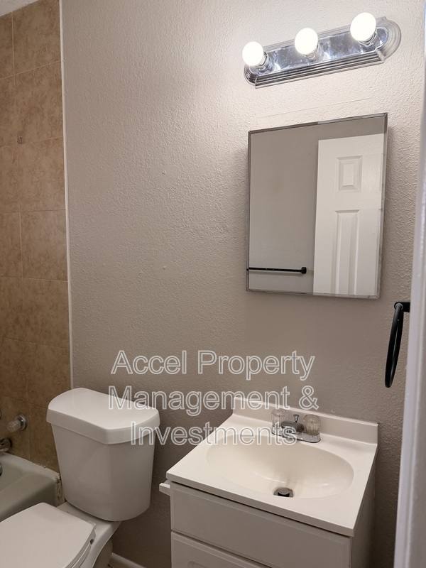 2401 Gumwood Ave #7, McAllen, TX 78501 - Apartment for Rent - Image 9