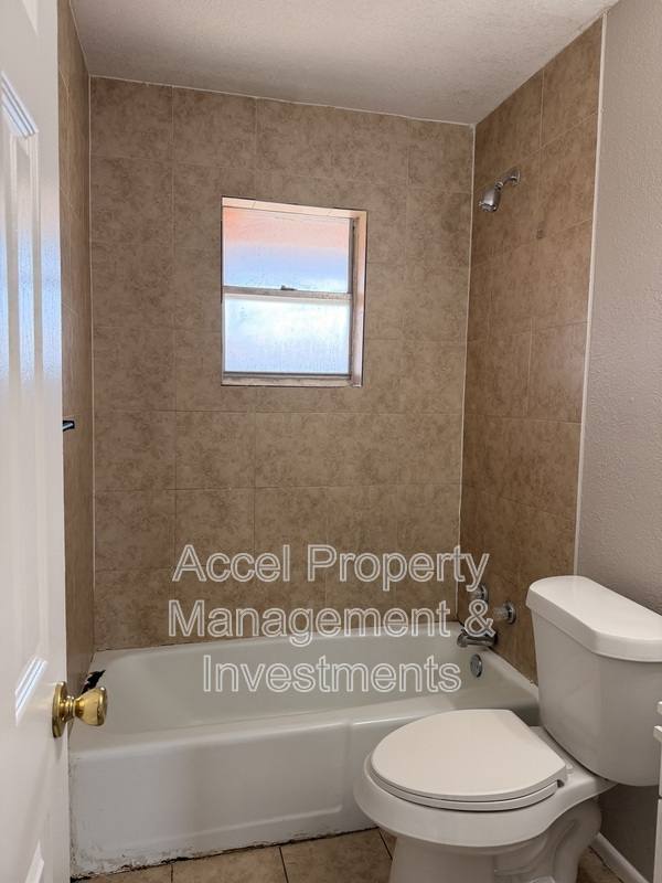 2401 Gumwood Ave #7, McAllen, TX 78501 - Apartment for Rent - Image 8