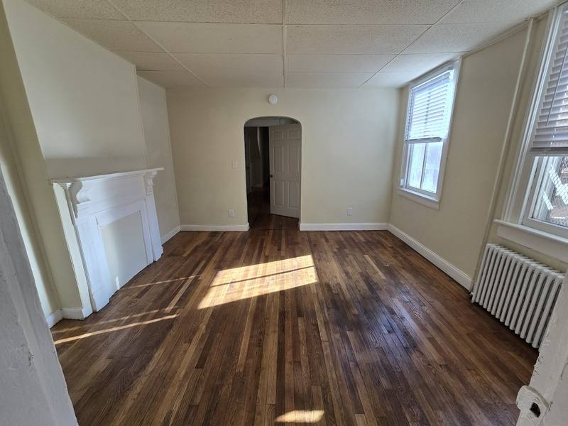 Apartment for rent at 217 E Leigh St #1, Richmond, VA 23219