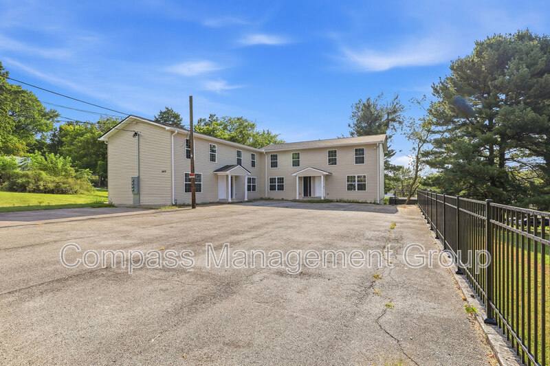 Apartment for rent at 2415 Piedmont St NW, Knoxville, TN 37921
